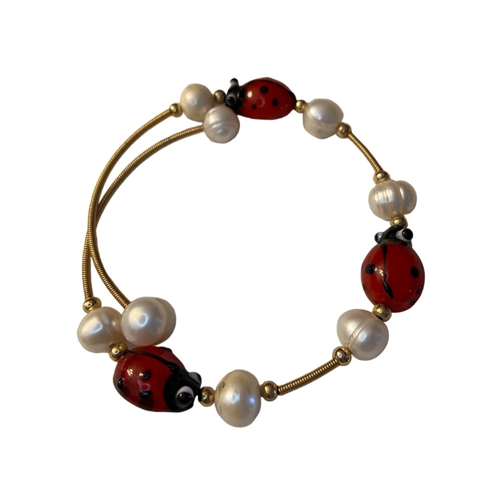 Freshwater Pearl and Glass ladybug bracelet